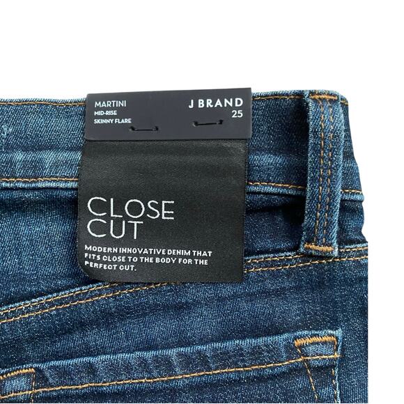 NWT J Brand Martini Mid Rise Skinny Flare Sz 25 MidRise DarkWash Blue 35” Inseam - Picture 3 of 11
